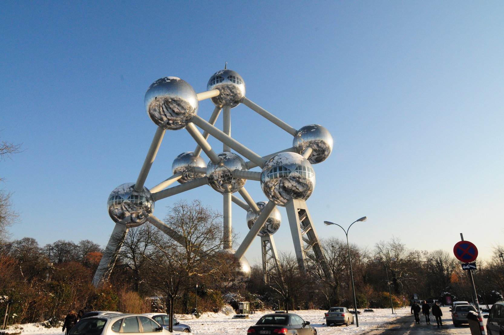 atomium-a atomium-a