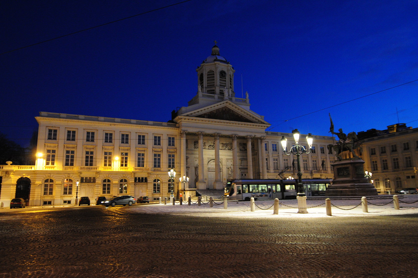 Konigsplein-abend