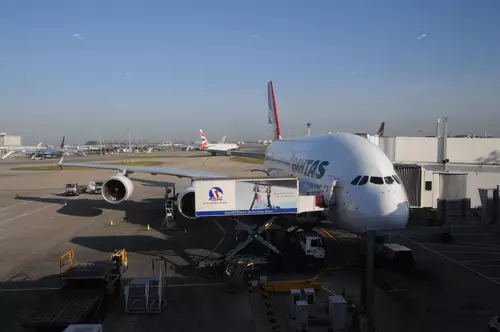 a380-qantas-terminal