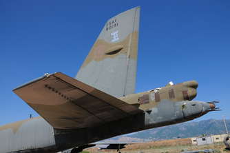 b52-tail