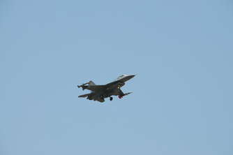 f16-landing