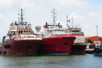 dosbocas-bourbon-saylor-pionero2